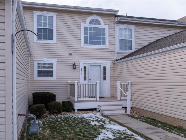 Townhouse for sale in Strabane, Pennsylvania