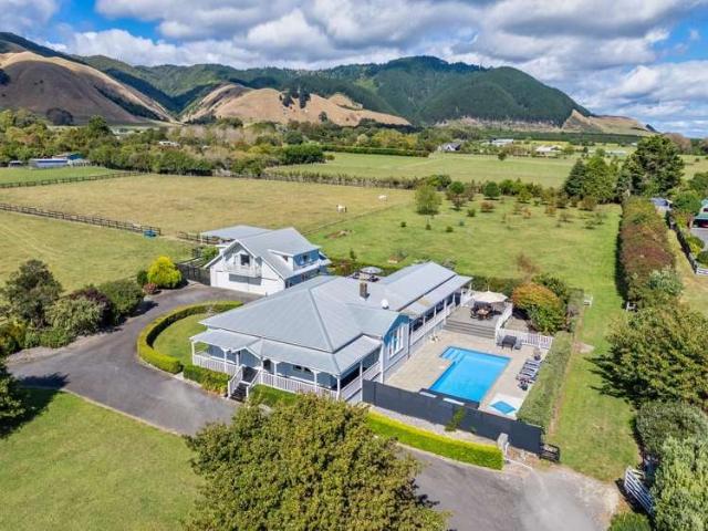 Property for sale in Te Horo, Kāpiti Coast District