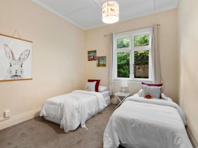 House for sale in Otakou