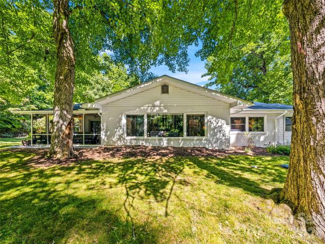 House for sale in Etowah, North Carolina