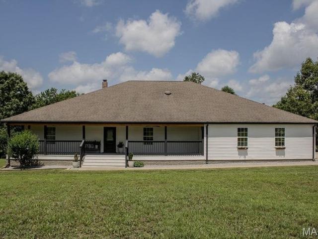 House for sale in Doniphan, Missouri