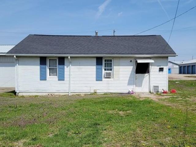 House for sale in Loogootee, Indiana