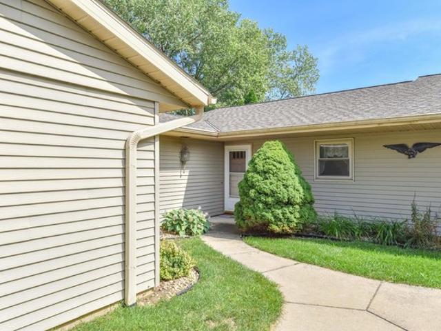 Condo for sale in Hartford, Wisconsin