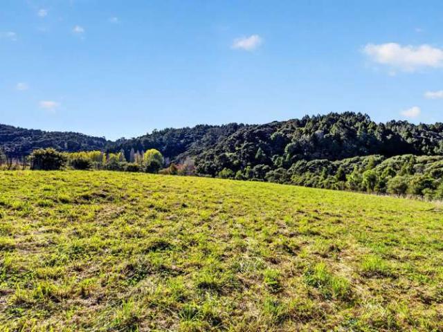 Property for sale in Oratia