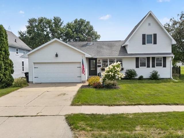 House for sale in Waunakee, Wisconsin