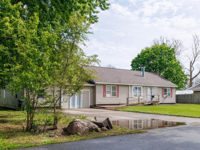 House for sale in Kentland, Indiana