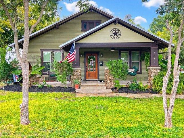 House for sale in Moulton, Texas
