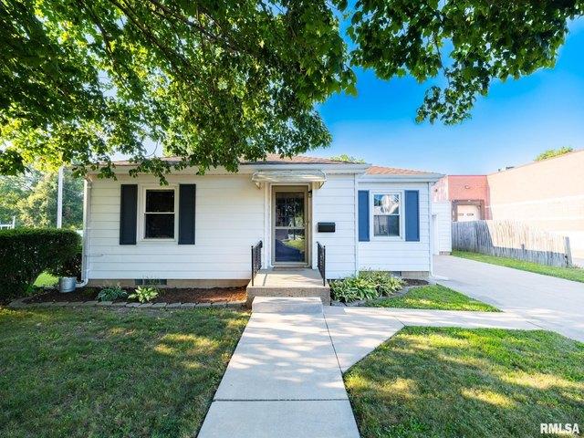 House for sale in Mackinaw, Illinois