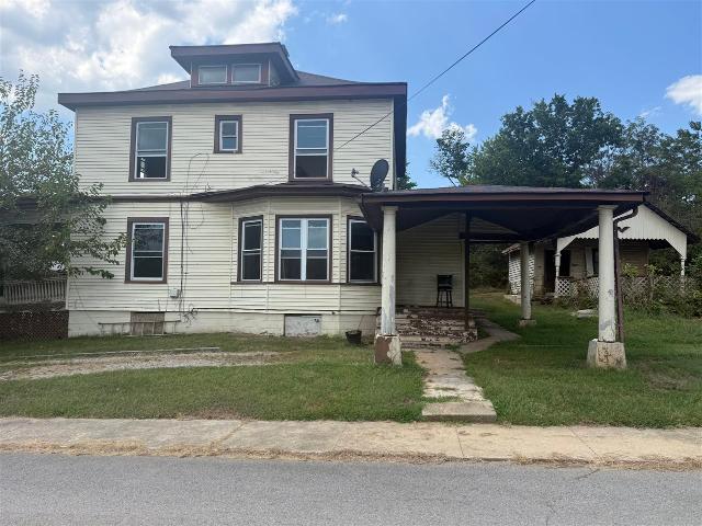 House for sale in Horse Cave, Kentucky
