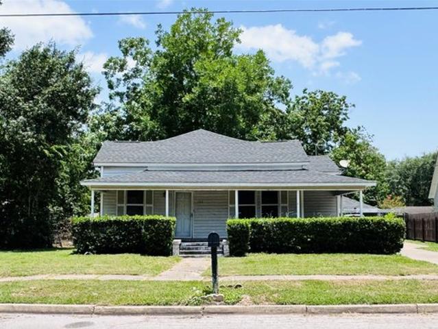 House for sale in Eagle Lake, Texas
