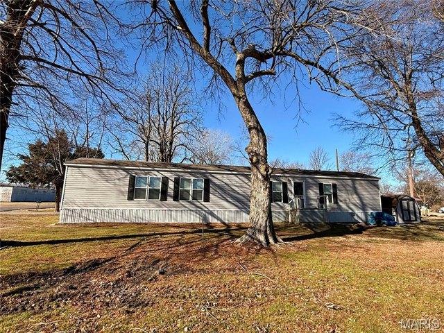 House for sale in Gideon, Missouri