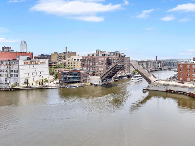 Condo for sale in Milwaukee, Wisconsin