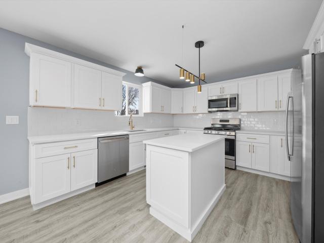 House for sale in Mchenry, Illinois