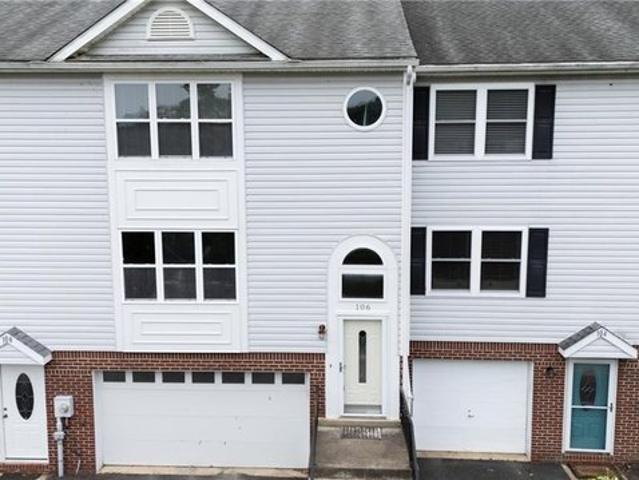 Townhouse for sale in Greensburg, Pennsylvania