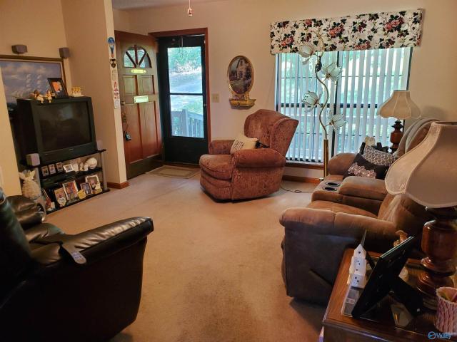 House for sale in Bridgeport, Alabama