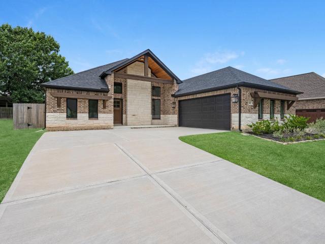 House for sale in Bentwater, Montgomery