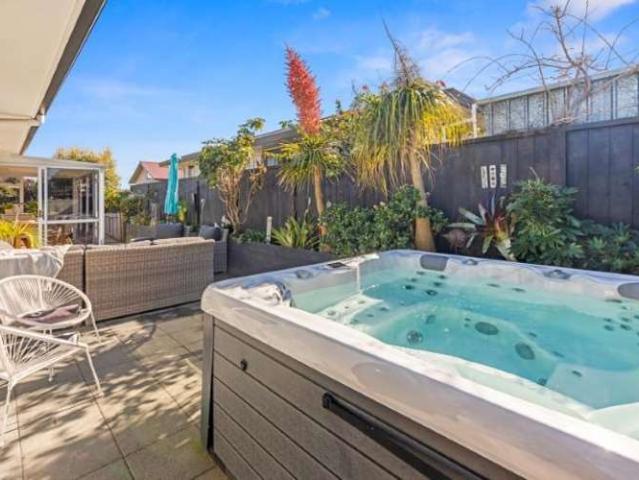 Apartment for sale in Omokoroa, Bay Of Plenty