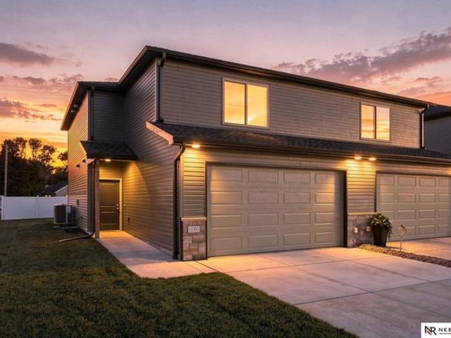 Townhouse for sale in Evandale Estates, Waverly