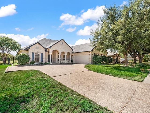 House for sale in Benbrook, Texas