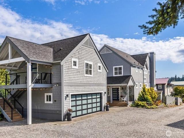 House for sale in Kingston, Washington