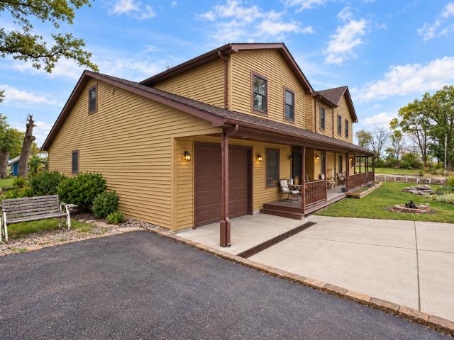 House for sale in Cook, Cedar Lake