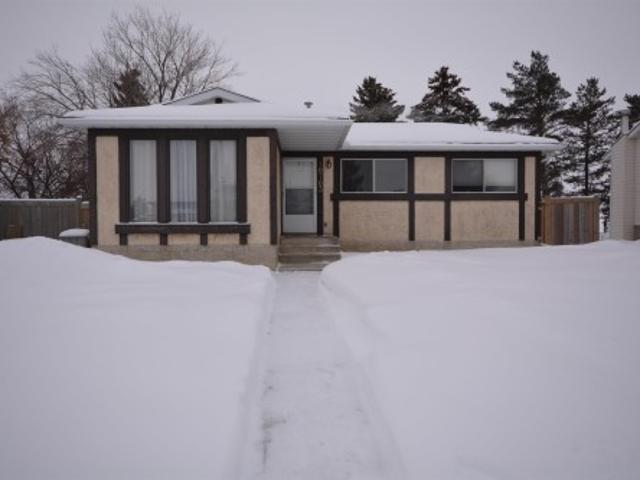 House for sale in Morinville, Alberta