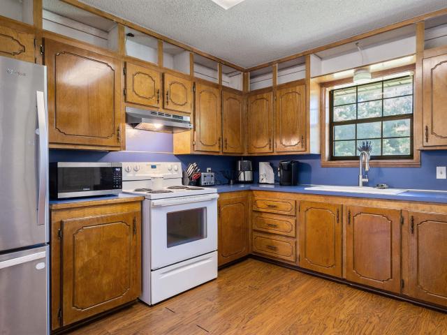 House for sale in Queen City, Texas