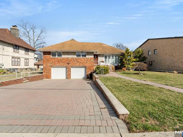 Property for sale in Fort Lee, New Jersey