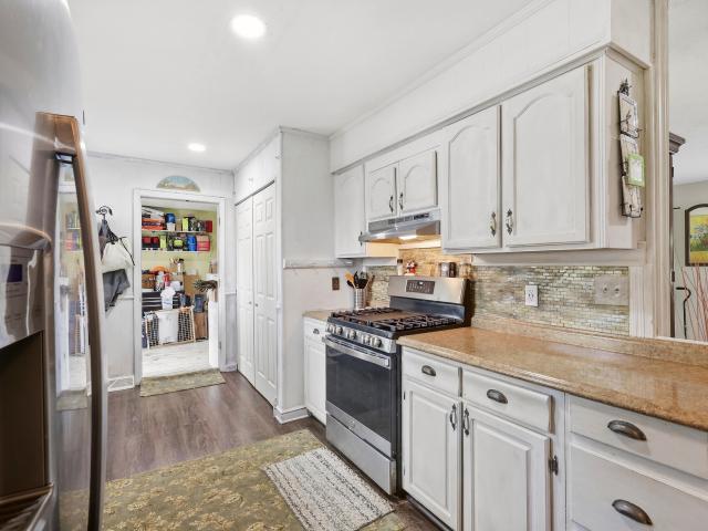 House for sale in Mortonsville, Versailles
