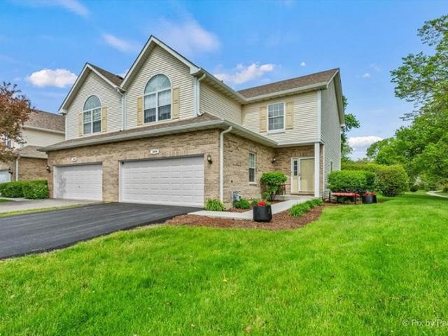 Townhouse for sale in Bolingbrook, Illinois