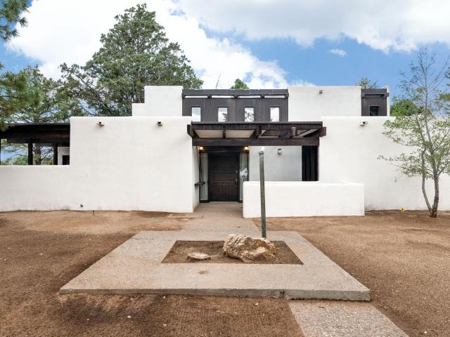House for sale in New Mexico