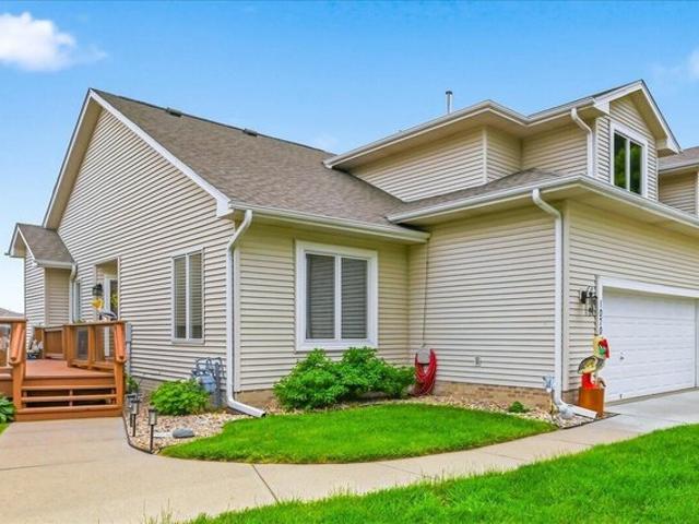 Townhouse for sale in Carter Lake, Iowa