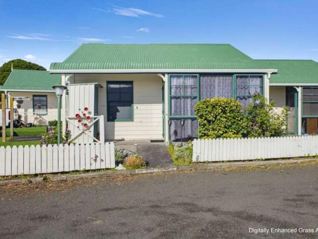 Apartment for sale in Hillsborough, Taranaki