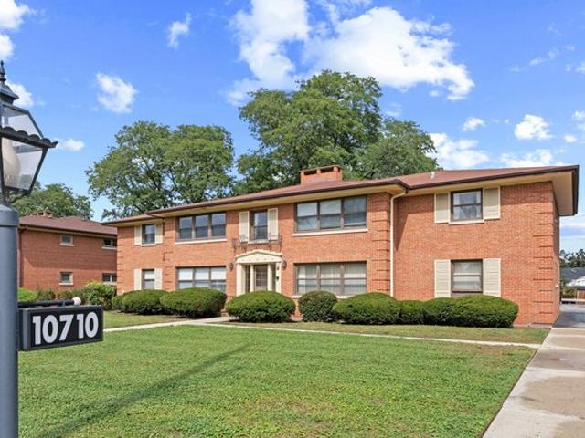 Condo for sale in Westchester, Cook County