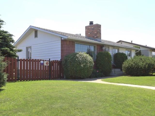 House for sale in Wedgewood, Alberta