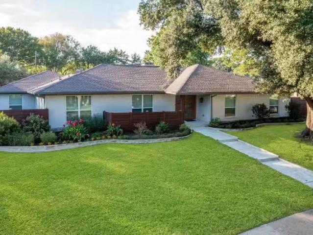 House for sale in Dallas