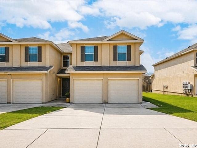 House for sale in Universal City, Texas