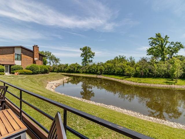 Townhouse for sale in Highland Park, Illinois