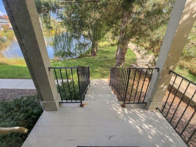 Townhouse for sale in Grayslake, Lake County