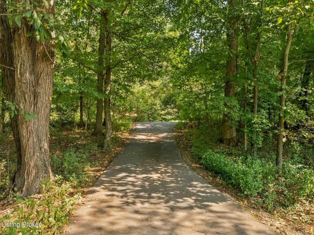 House for sale in Shepherdsville, Kentucky