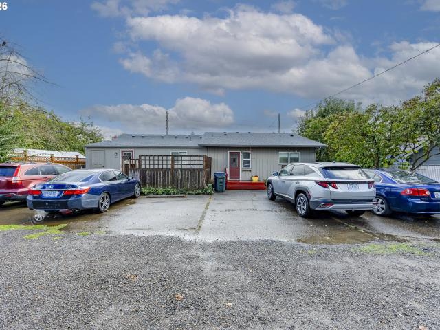 House for sale in Eugene, Lane County