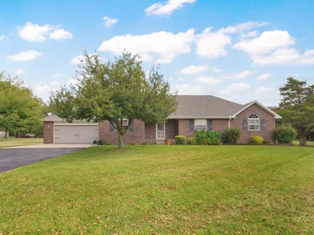 House for sale in Mount Vernon, Missouri
