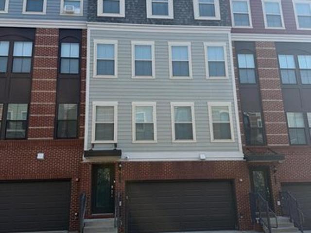 Townhouse for sale in Virginia