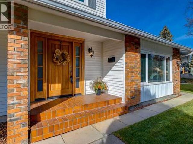 House for sale in Maple Ridge, Calgary