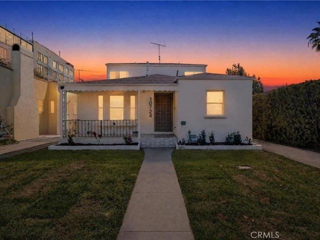 House for sale in Palms, Los Angeles