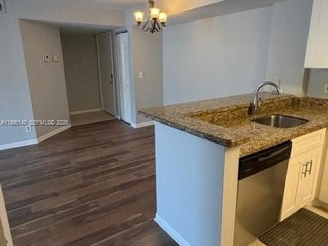 Condo for sale in Plantation, Florida