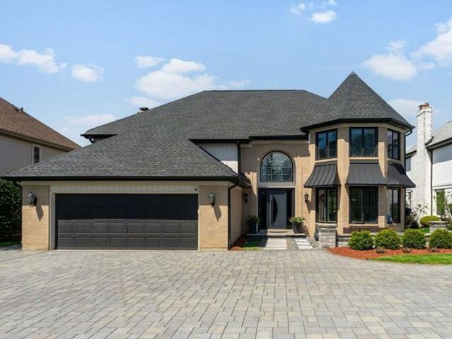 House for sale in Willow Springs, Illinois