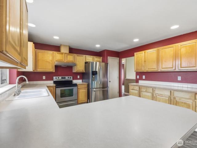House for sale in Five Corners, Yelm