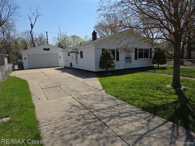 House for sale in Pontiac, Michigan