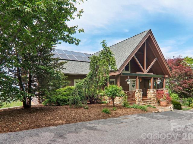 House for sale in Saluda, North Carolina